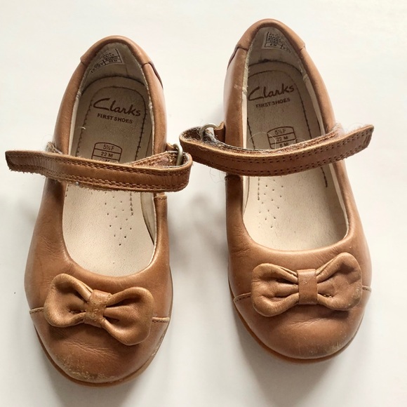 girls tan mary janes